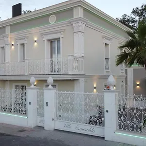Esmeralda Bed & Breakfast